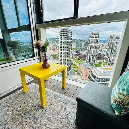 Apartments In Panorama City On 25Th Floor - Amazing View Close To Old Town Pressburg Exterior foto