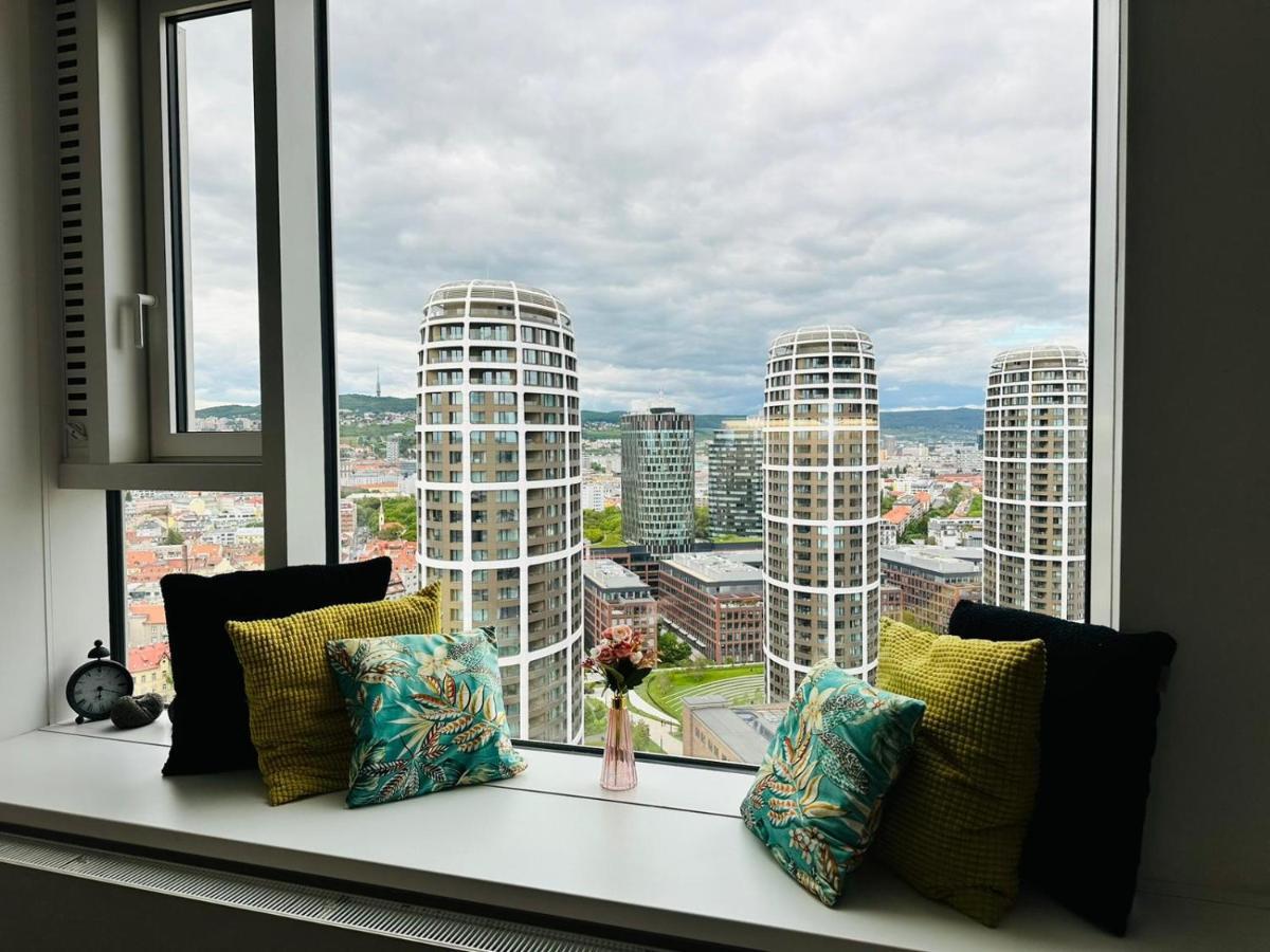 Apartments In Panorama City On 25Th Floor - Amazing View Close To Old Town Pressburg Exterior foto