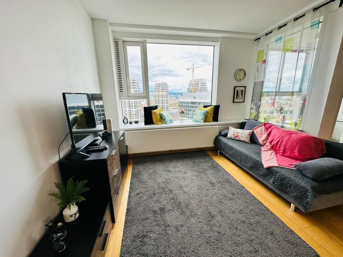 Apartments In Panorama City On 25Th Floor - Amazing View Close To Old Town Pressburg Exterior foto